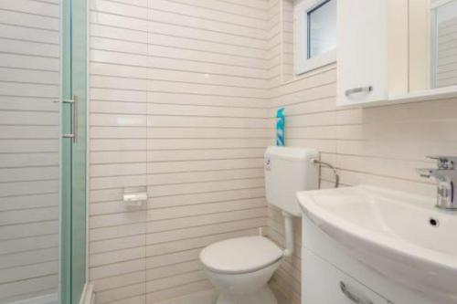 Apt Alice - Lovely Terrace & Garage - Happy Rentals