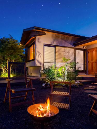 Rin Izu Villa 森に佇む和モダンな隠れ家焚き火とBBQを楽しむ贅沢な休日