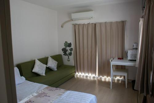 Shinjuku # 303 5 minutes from Okubo station Free WIFI
