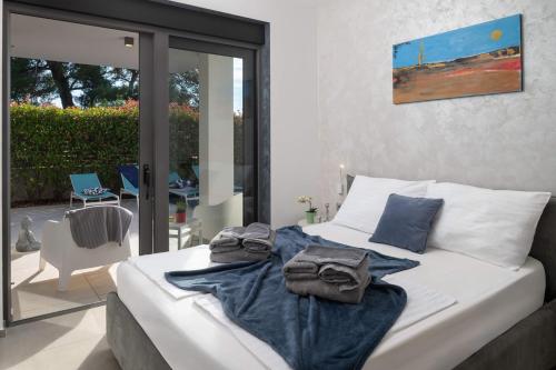 Villa Fasana-Apartment 1 by Vivi Rent