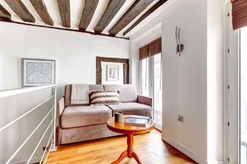 BnBNova - Charming Studio Near Notre - Dame & Marais