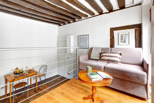 BnBNova - Charming Studio Near Notre - Dame & Marais