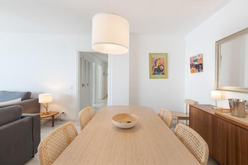 Apartment Overlooking the Beach photo 15