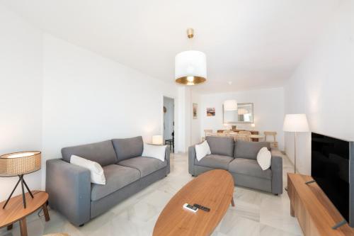 Apartment Overlooking the Beach photo 13