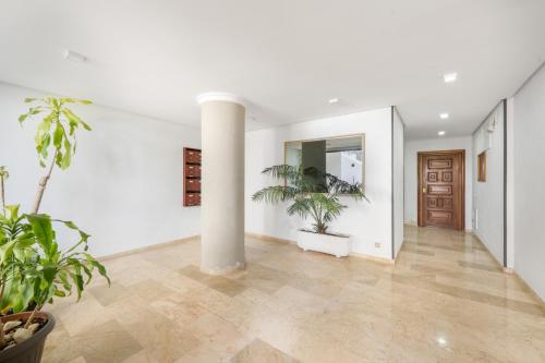 Apartment Overlooking the Beach photo 29
