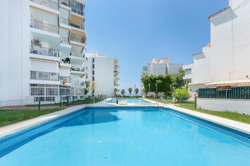 Apartment Overlooking the Beach photo 11
