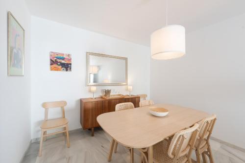 Apartment Overlooking the Beach photo 14