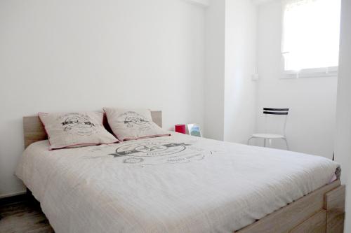 Quiet studio apartment with terrace