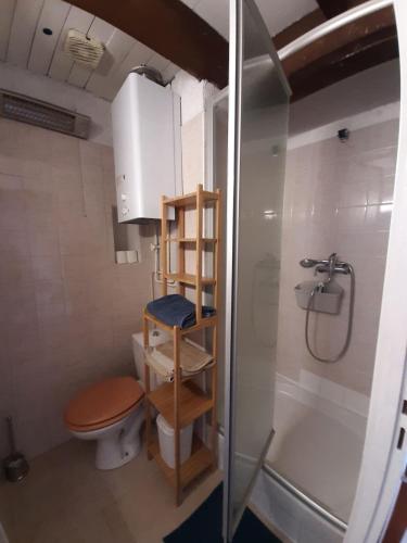 50m2 à 3 minutes à pied du Vieux-Port, Vue dégagée sur les toits