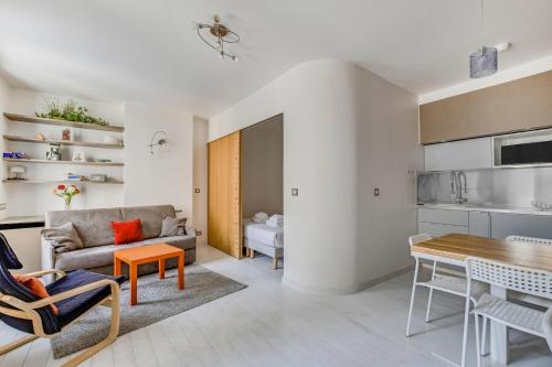 Pick A Flat's Apartment in Île de la Cité - Rue Chanoinesse