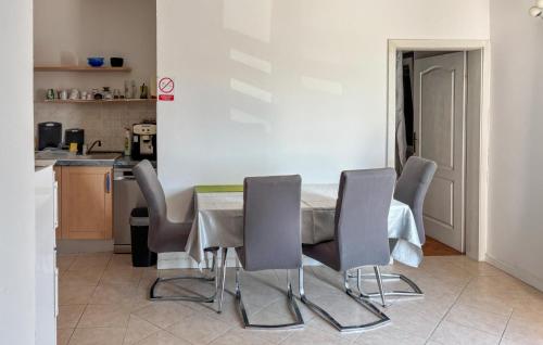 Nice Apartment In Rijeka With House Sea View