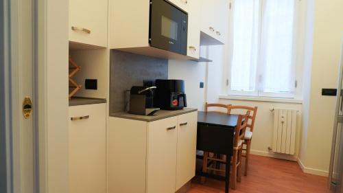 PRESTIGE BOUTIQUE HOMES - Piazza Duomo Exclusive Family Apartment photo 31
