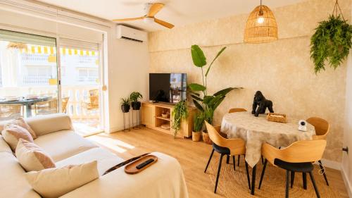 Anacasa Holiday Beach les Marines AP2194