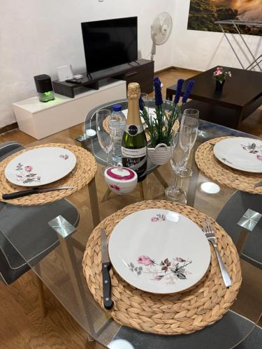 Beautiful apartment next to the Royal Palace in Madrid
