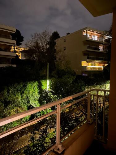 joli studio avec terrasse au calme