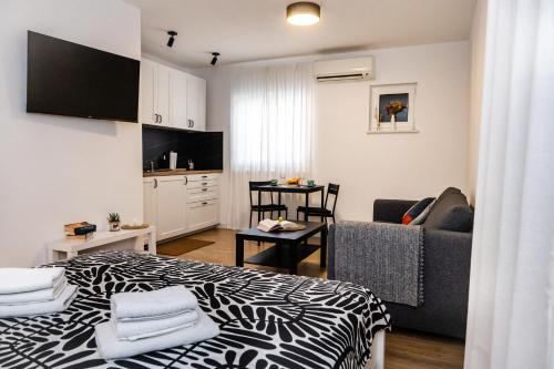 Marino Fortica view residence