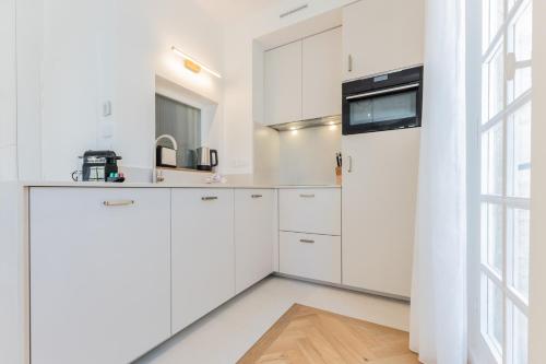 Appartement 2 Chambres en Duplex, Clim, Centre Ville