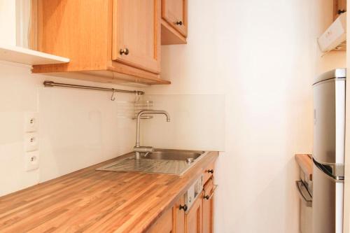 Beautiful Apartment Near The Moulin Rouge