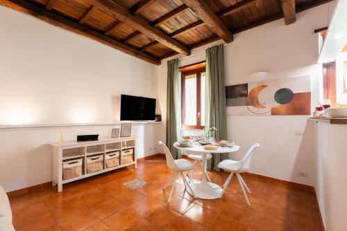 Alocasia Apartment 106