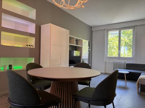 Le Chic - 4 Chambres Climatisé - Brotteaux & Tête d'Or
