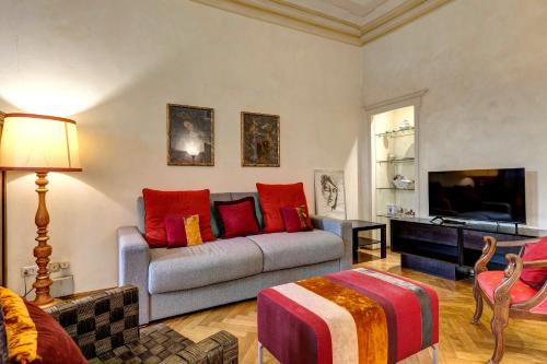 Fossi Apartment by Mamo Florence