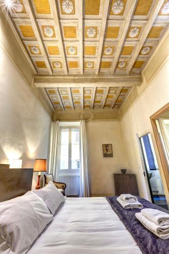 Fossi Apartment by Mamo Florence