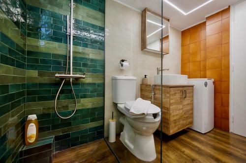 Athens Riviera Luxury 2BR Sleeps 6 Parking