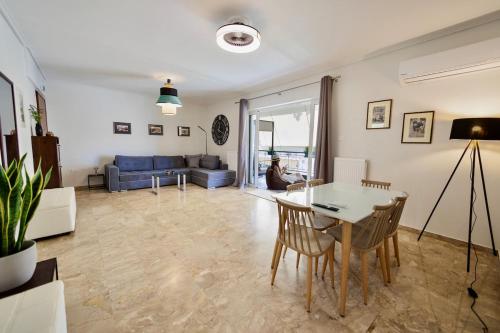 Athens Riviera Luxury 2BR Sleeps 6 Parking