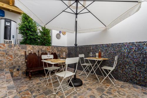TaviraBliss Garden Apartment