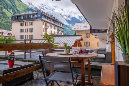 In the center of Chamonix with views of Mont Blanc