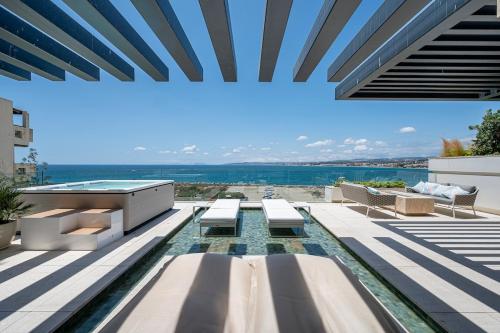 Luxury front line beach apartment IKKIL Bay