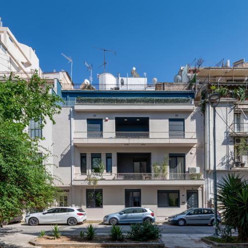 Luxury fully renovated Apt in the heart of Athens