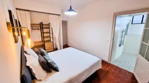 Le Palais 10, Superbe appartement d'Exception Authentique Centre Historique