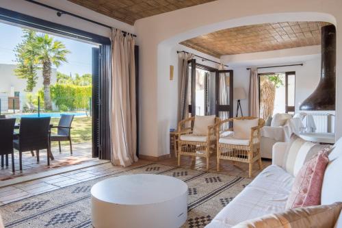 Vila das Malvas with Pool - By Hdproperties