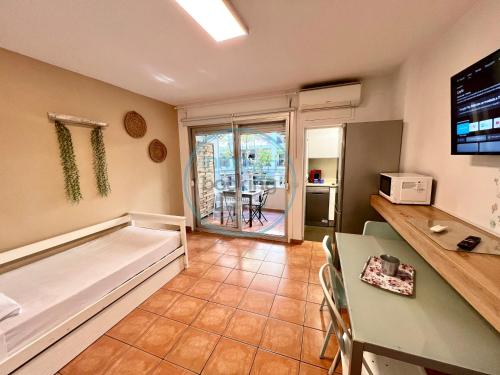 Alboran-Expe Salou, climatizado, piscina y wifi