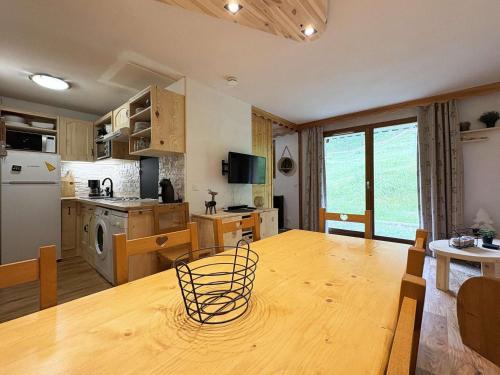 Les Orres 1800 - Grand appart 3 pièces, 8 pers, piscine chauffée, sauna - FR-1-322-605