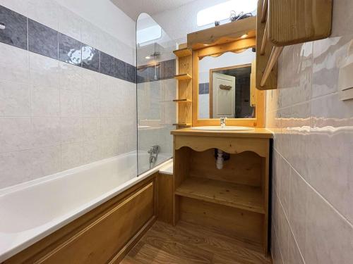 Les Orres 1800 - Grand appart 3 pièces, 8 pers, piscine chauffée, sauna - FR-1-322-605