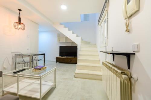 PRA100C - Piso de 2 dormitorios y 2 baños en el centro de Madrid - Alquiler temporal
