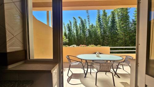 Coral Apartment by Cleverdetails in Vilamoura