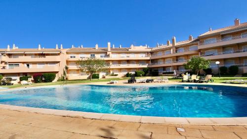Coral Apartment by Cleverdetails in Vilamoura