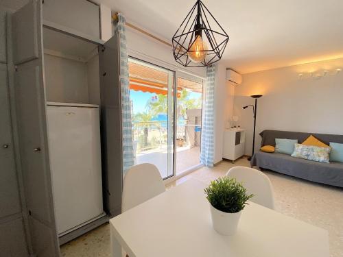 Maritim Cian Sea View