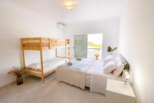 Nyoppusset hus med stor uteplass i nydelige Albufeira