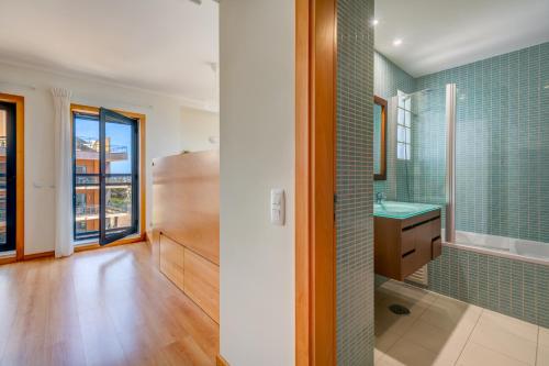 Waterfront Pool Penthouse View