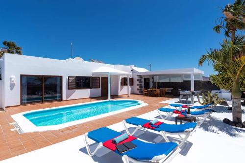 Villa Leon by Villa Plus