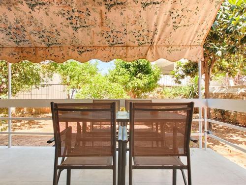 Hidden Garden Home in Glyfada Center