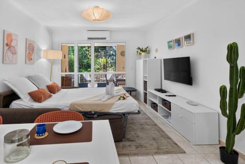 Appart avec terrasse, patio et garage à Menton