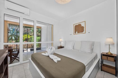 Appart avec terrasse, patio et garage à Menton