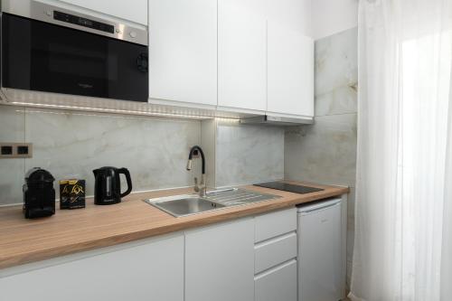 Aelia City Residence