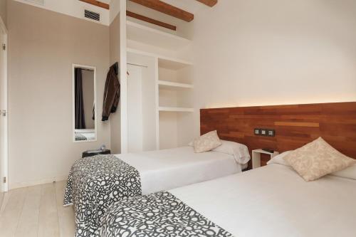 CITY CENTER TWO BEDROOMS APARTMENT, IN A 1870's FULL RENEWED BUILDING
