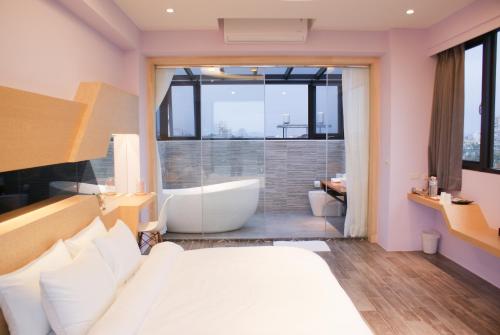 Ένα μπάνιο στο Sunny Stream B & B
